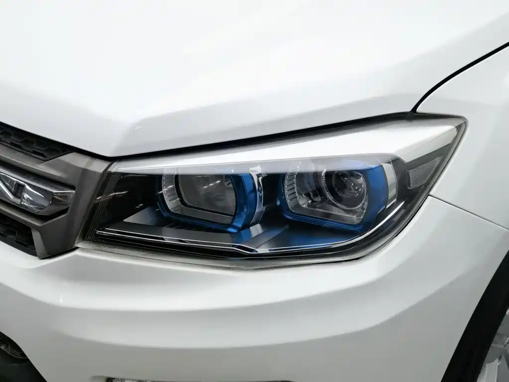 Фото 7 - Changan CS75