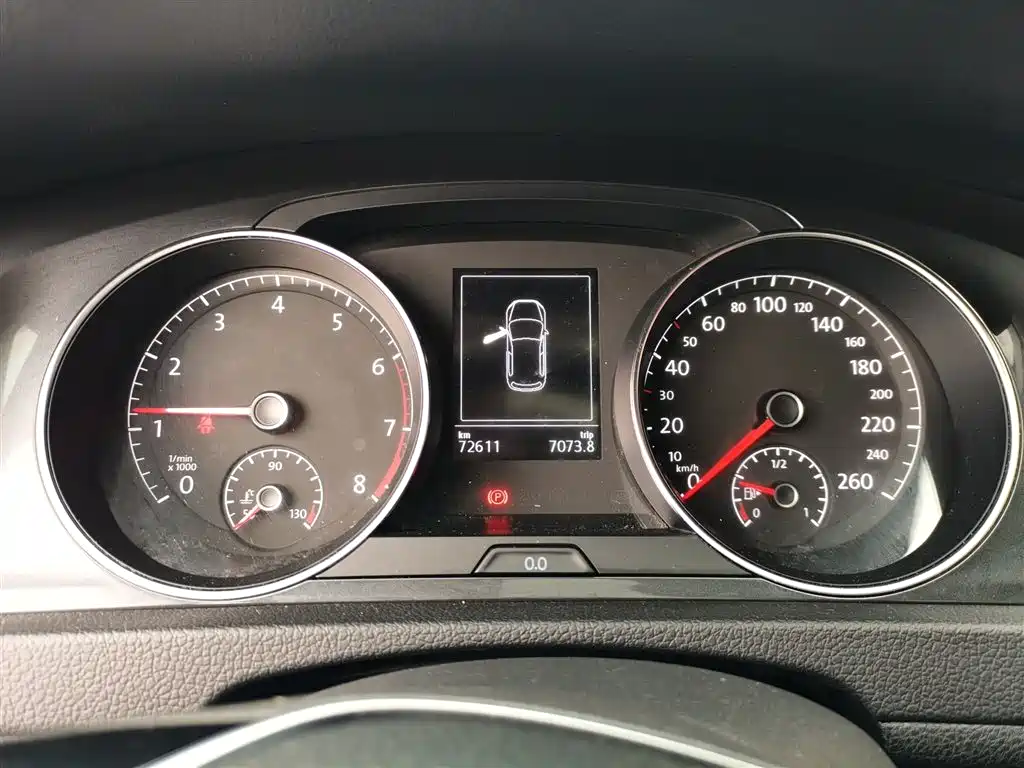 Volkswagen Golf 2018 230TSI Automatic Comfort фото 9