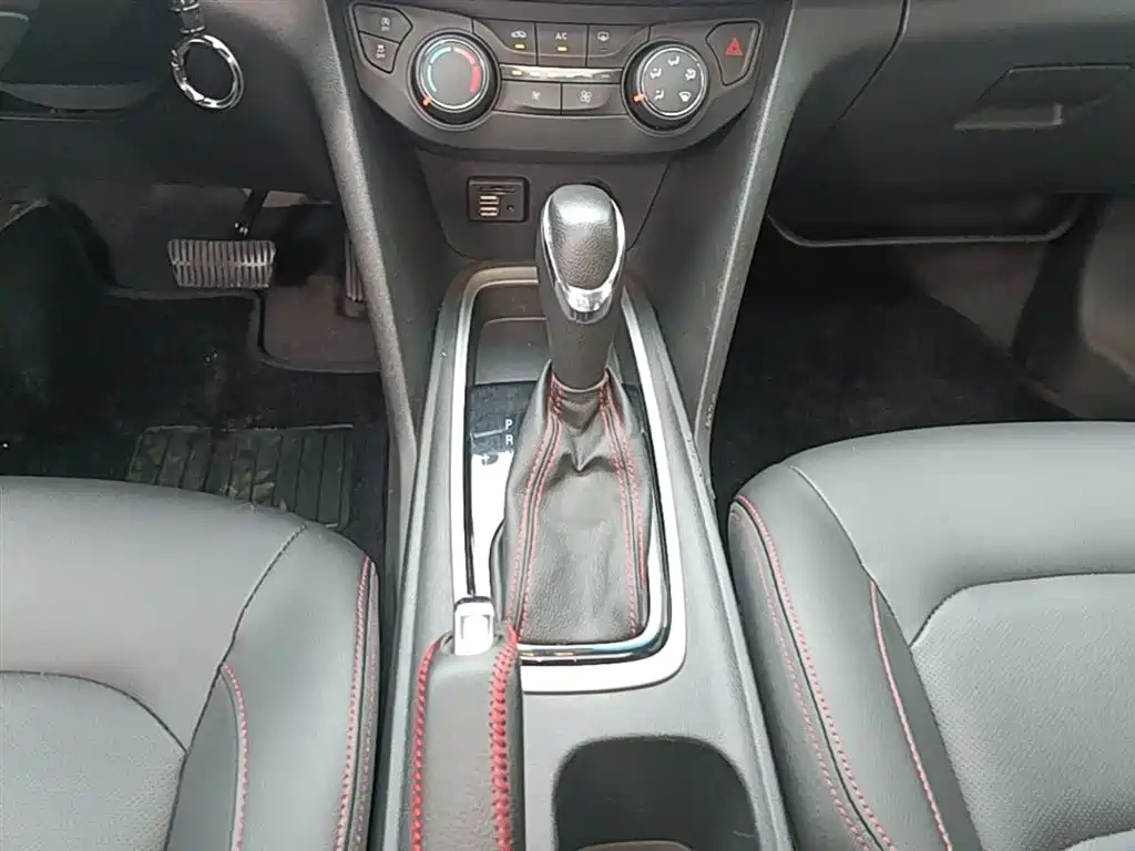 Chevrolet Monza 2019 RS 330T Auto Smooth Edition China VI фото 14