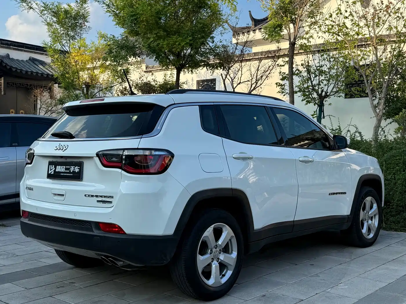 Фото 18 - Jeep Compass