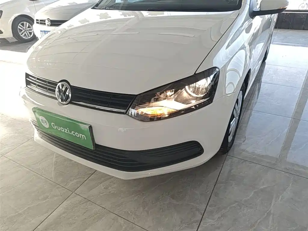 Volkswagen Polo 2016 1.4L Manual Trend фото 18