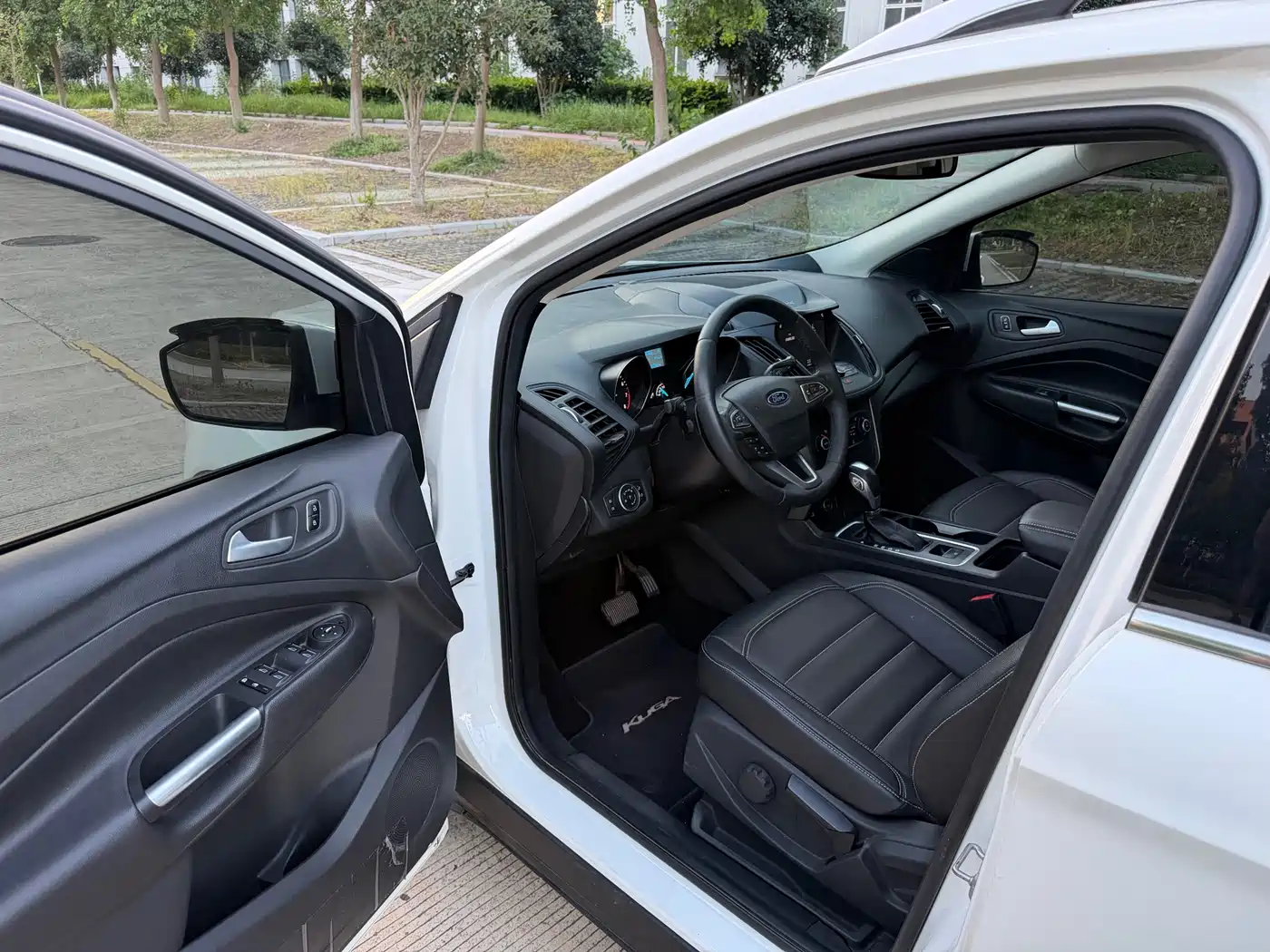 Ford Kuga 2020 2019 EcoBoost 180 2WD Platinum Wing Edition China VI