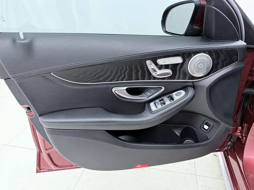 Mercedes-Benz C-Class 2018 C 200 L Sport Edition фото 4