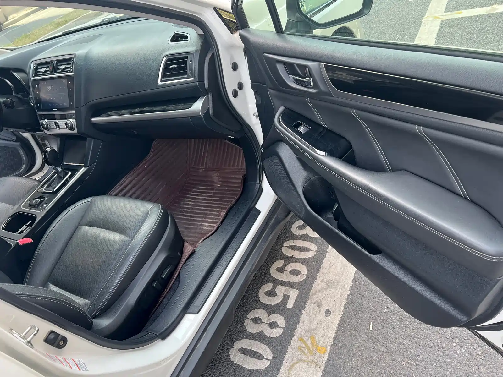 Фото 9 - Subaru Outback