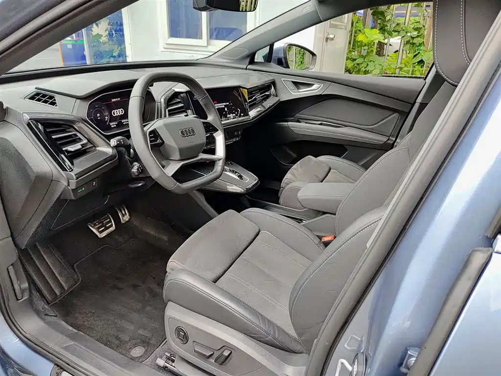 Audi Q4 e-tron 2022 40 e-tron Creation Edition фото 7