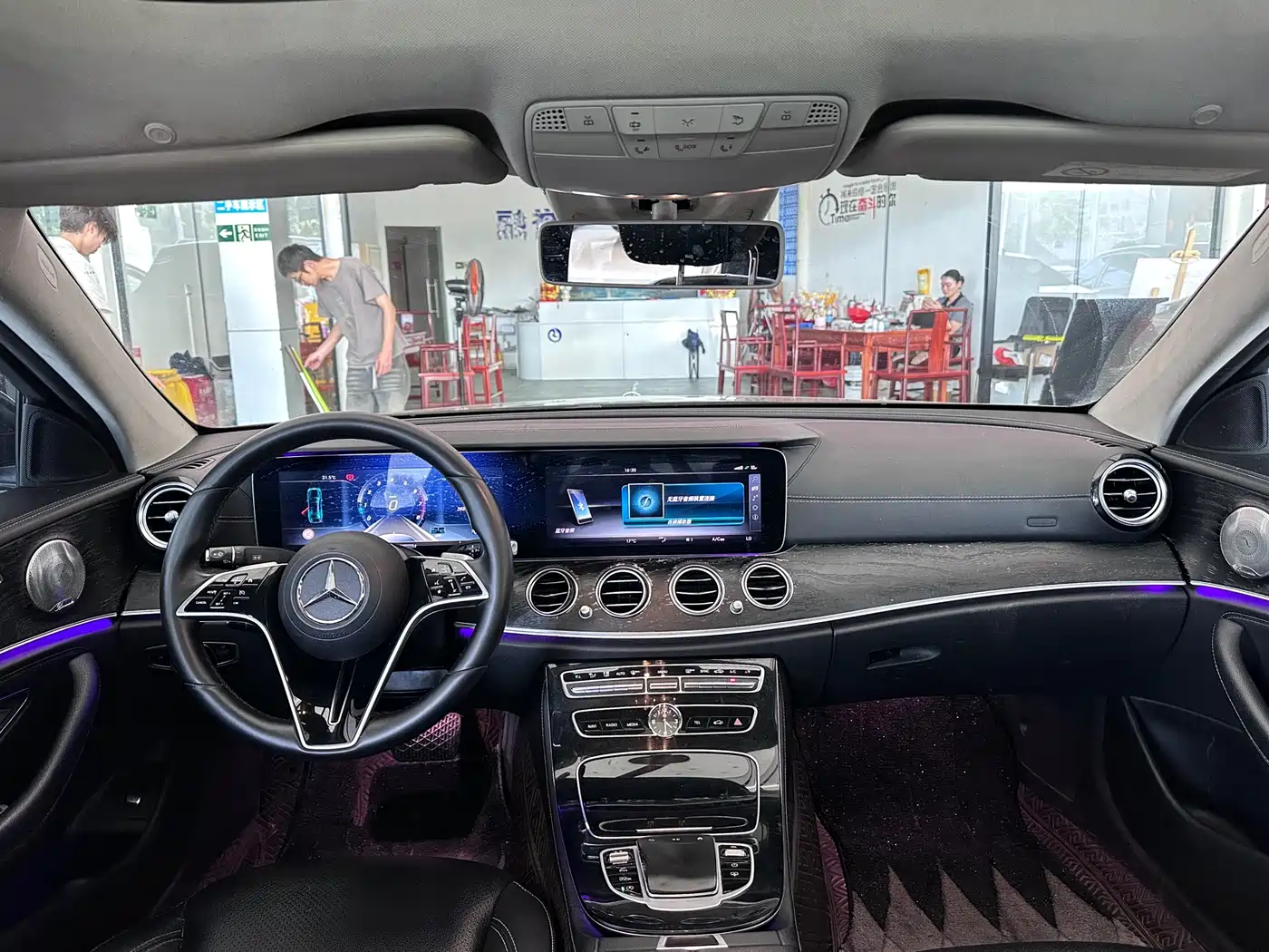 Mercedes-Benz E-Class 2017 E 300 L Luxury фото 5