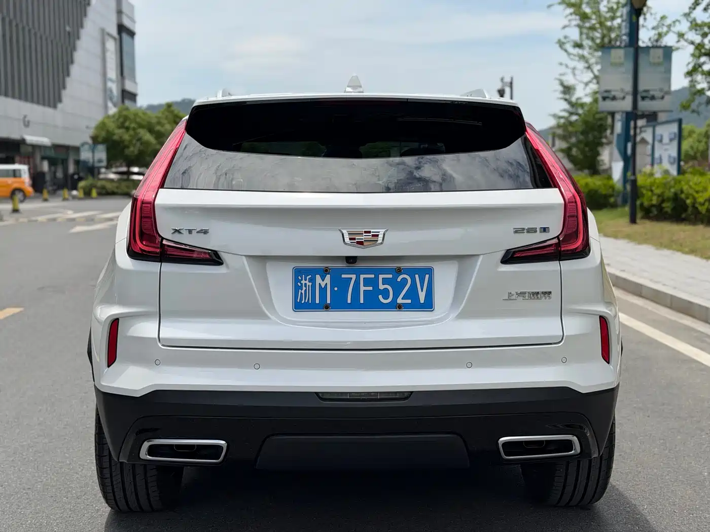 CADILLAC XT4