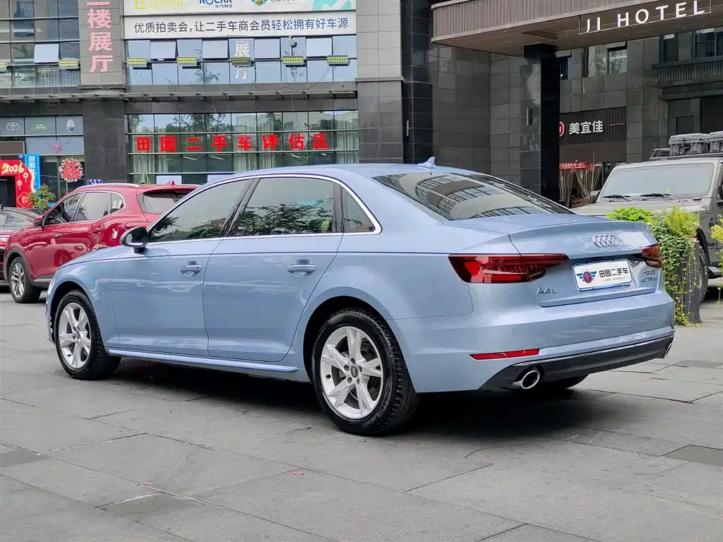Audi A4L 2018 30th Anniversary 40 TFSI Progressive фото 4