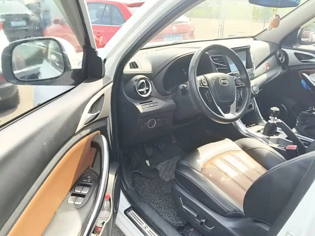 Фото 23 - BYD Song