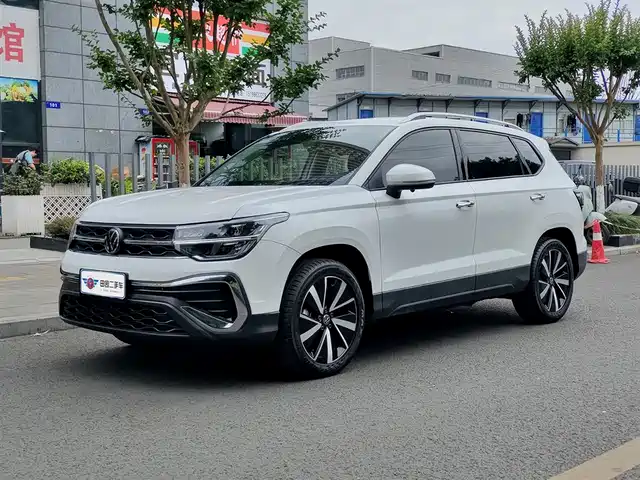 Volkswagen Tharu 2024 300TSI 2WD Bright Moon Edition