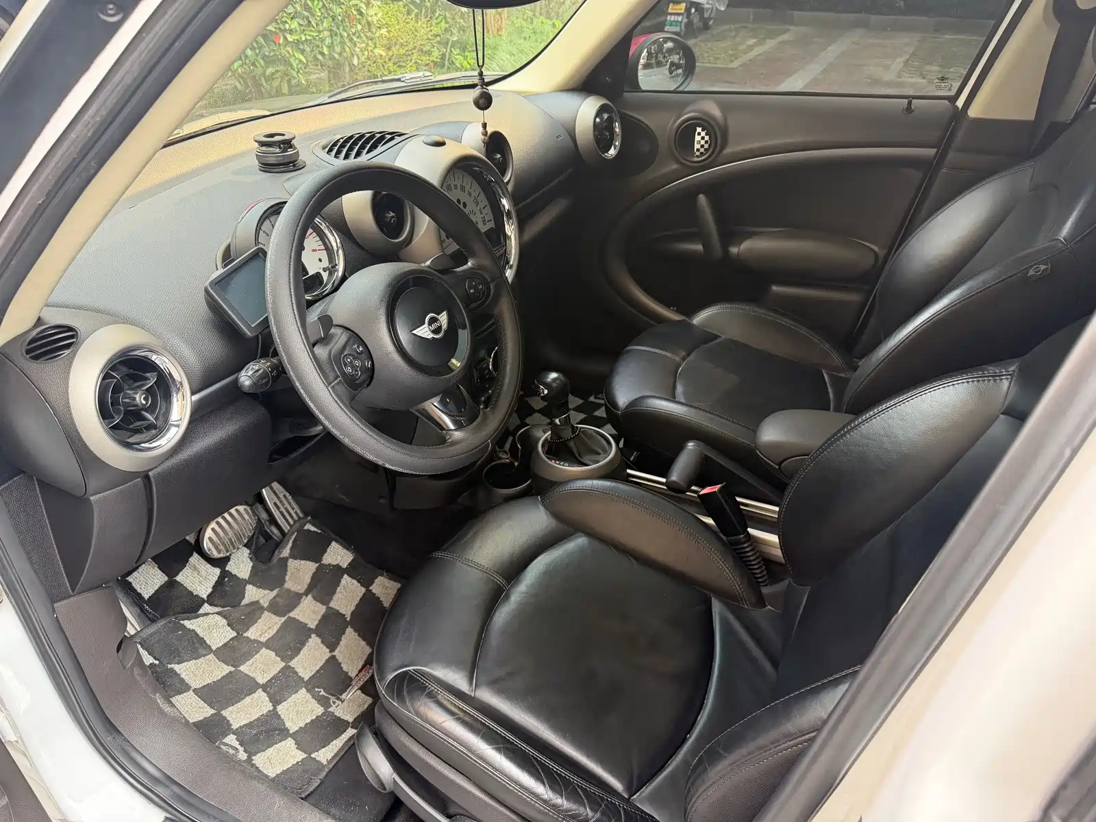 Photo 4 - MINI COUNTRYMAN