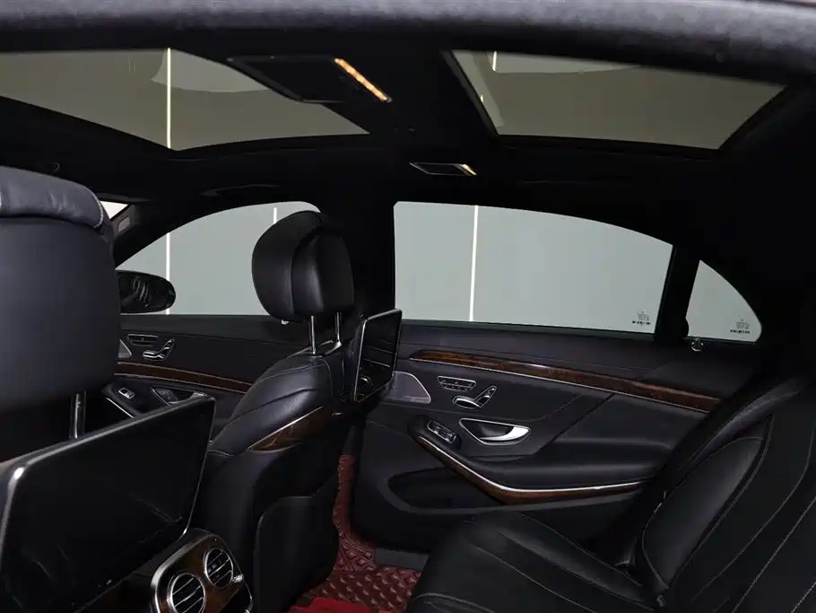Mercedes-Benz S-Class 2017 S 320 L Luxury фото 24