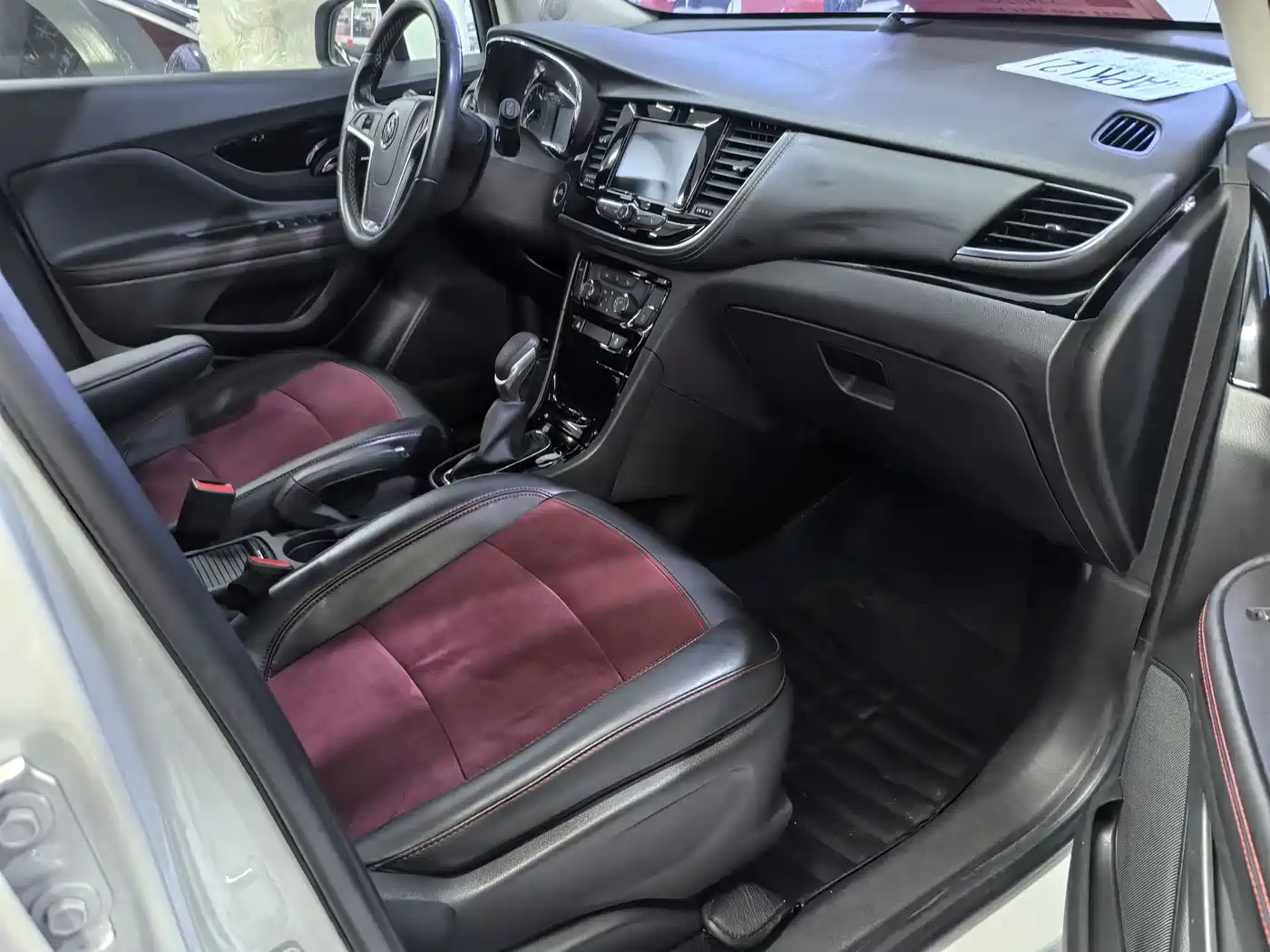 BUICK ANGKOLA