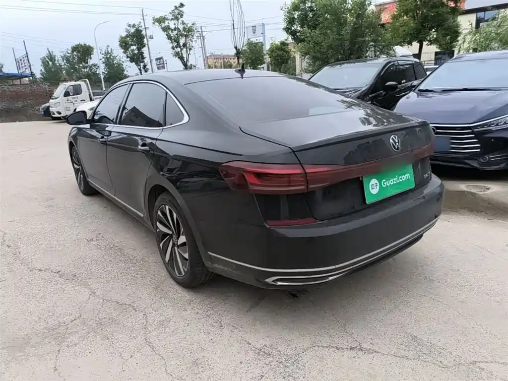 Volkswagen Passat 2024 330TSI Elite Edition фото 5