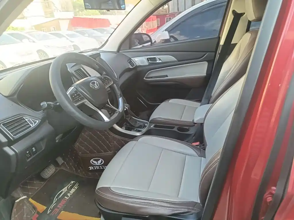 BAIC Huansu S5 2017 2017 1.3T CVT Luxury
