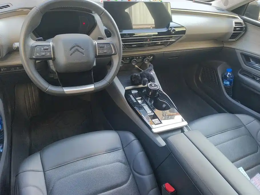 Citroën Versailles C5 X 2024 2023 1.6T Lead Extraordinary
