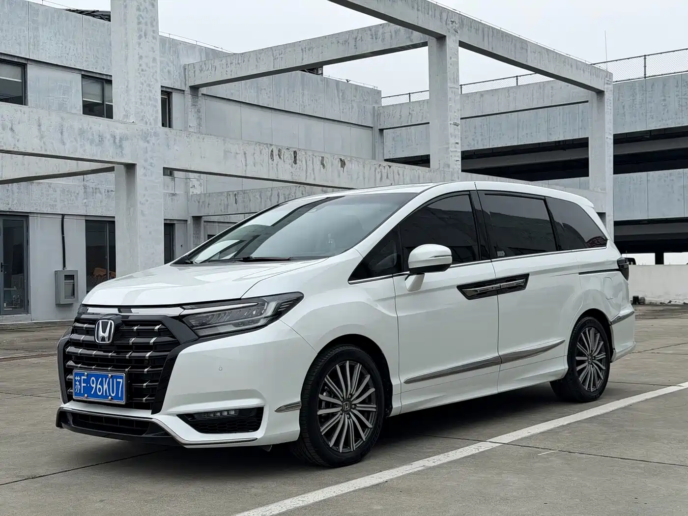 Honda Elysion 2022 — пригон из Китая