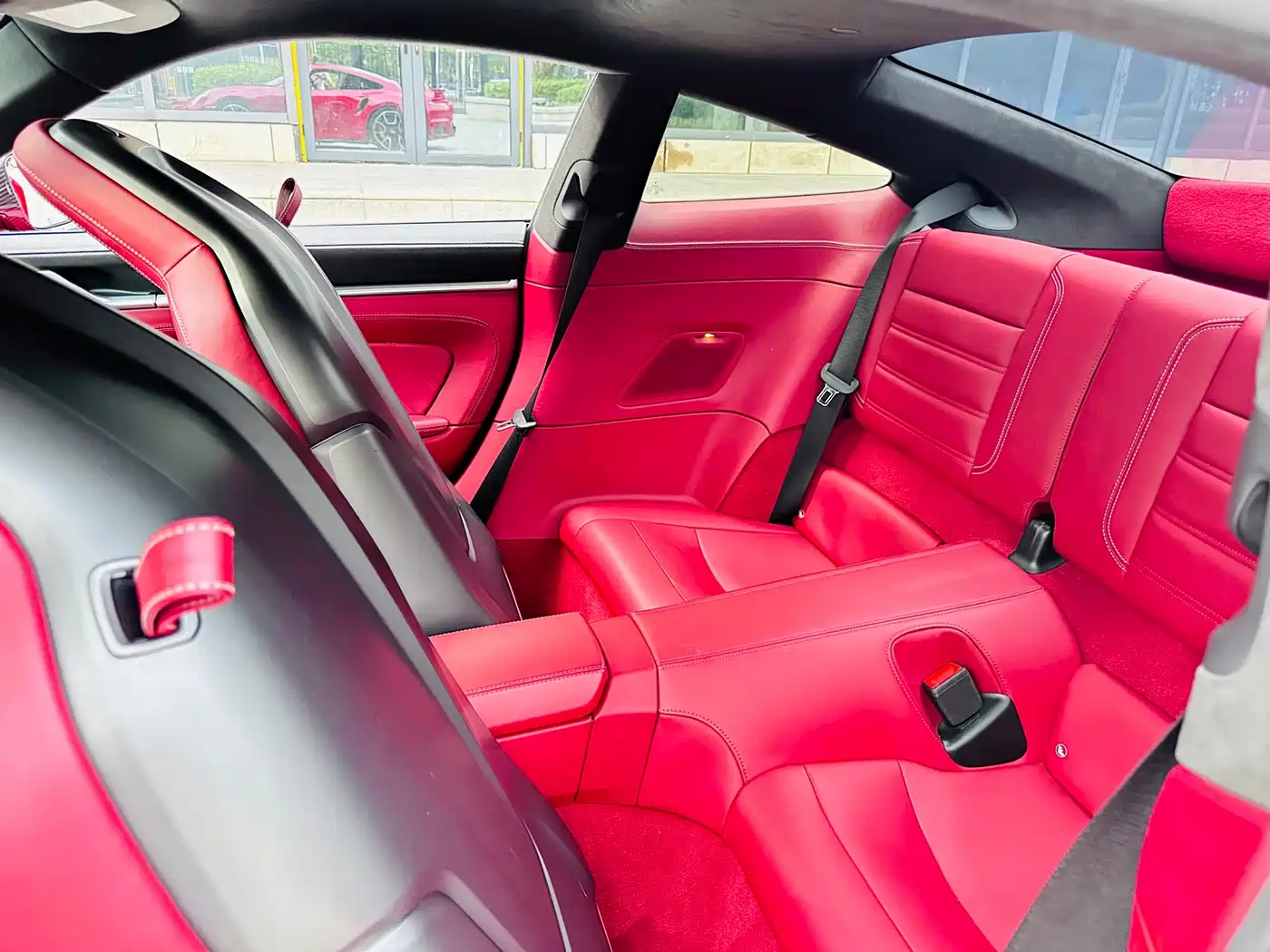 Porsche 911 2022 Turbo S 3.7T фото 11