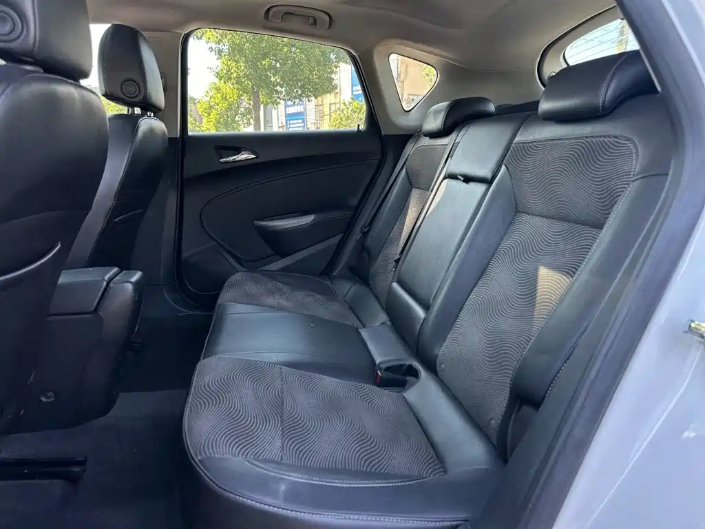 Photo 20 - Buick Excelle