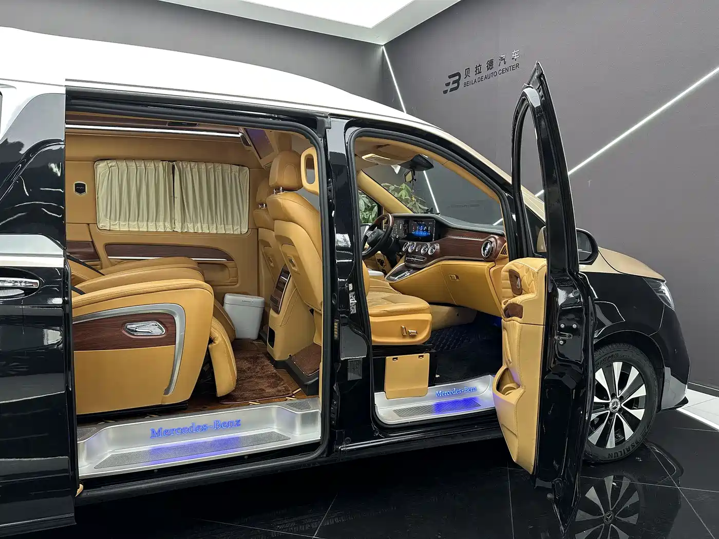 Mercedes-Benz Vito 2020 2.0T Elite Edition (7-seater) фото 10