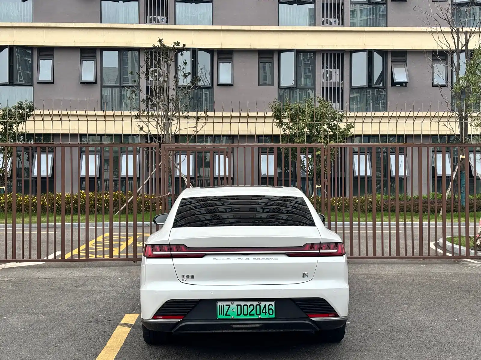 Фото 17 - BYD Han