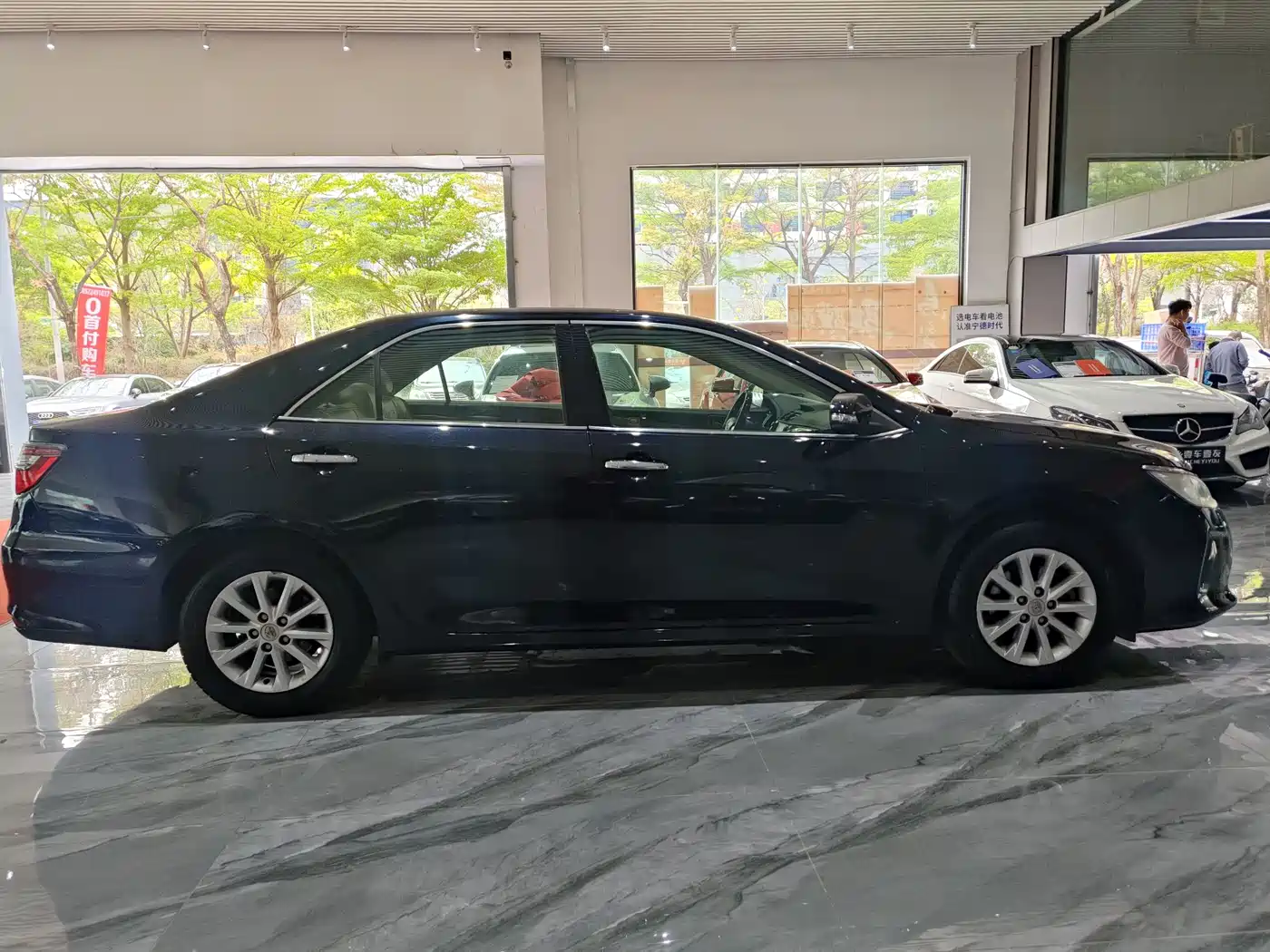Toyota Camry 2015 2.0E Elite Edition фото 28