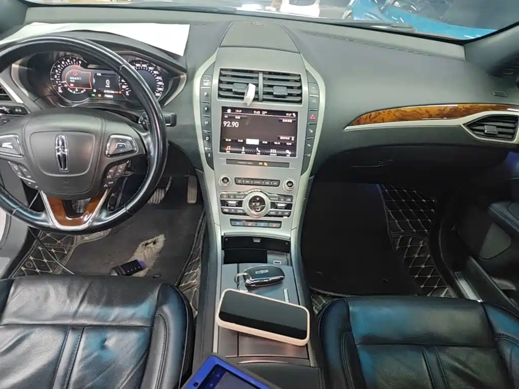 Lincoln MKZ 2019 2019 2.0T Zunya Edition China VI