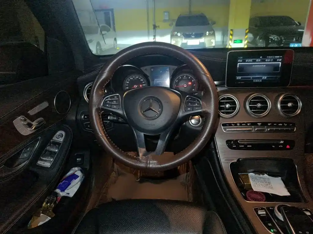 Mercedes-Benz GLC 2016 GLC 300 4MATIC Dynamic фото 3