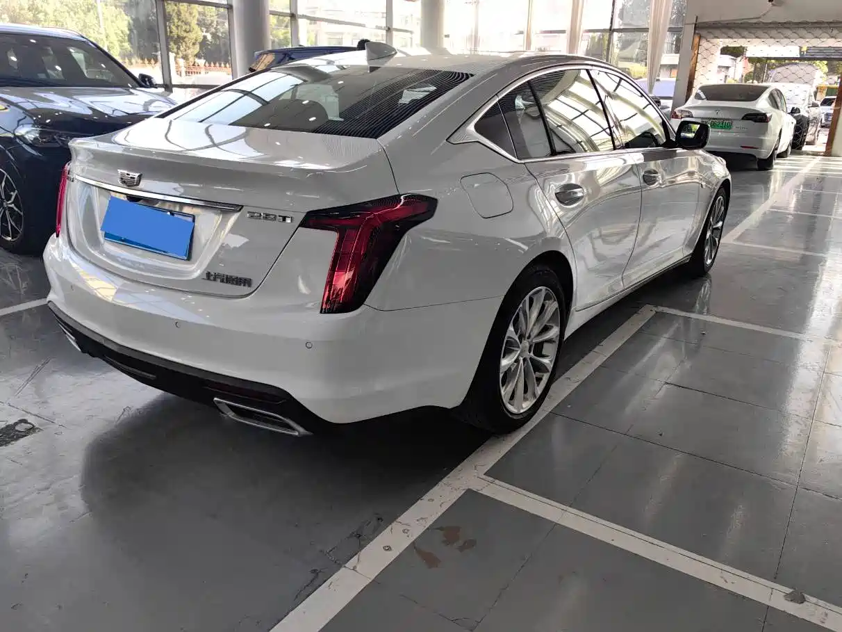 CADILLAC CT5