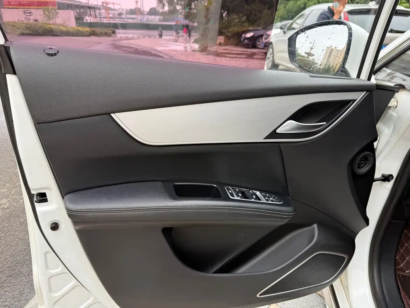 BYD Song MAX 2021 Upgrade 1.5T Automatic Luxury Edition 7-Seater фото 3