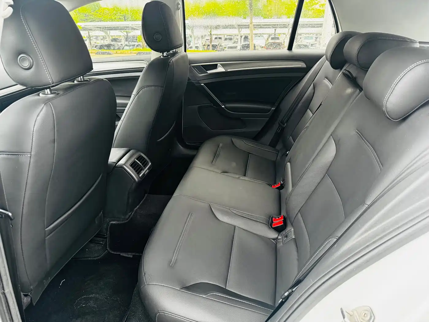 Volkswagen Golf 2016 230TSI Automatic Comfort фото 6