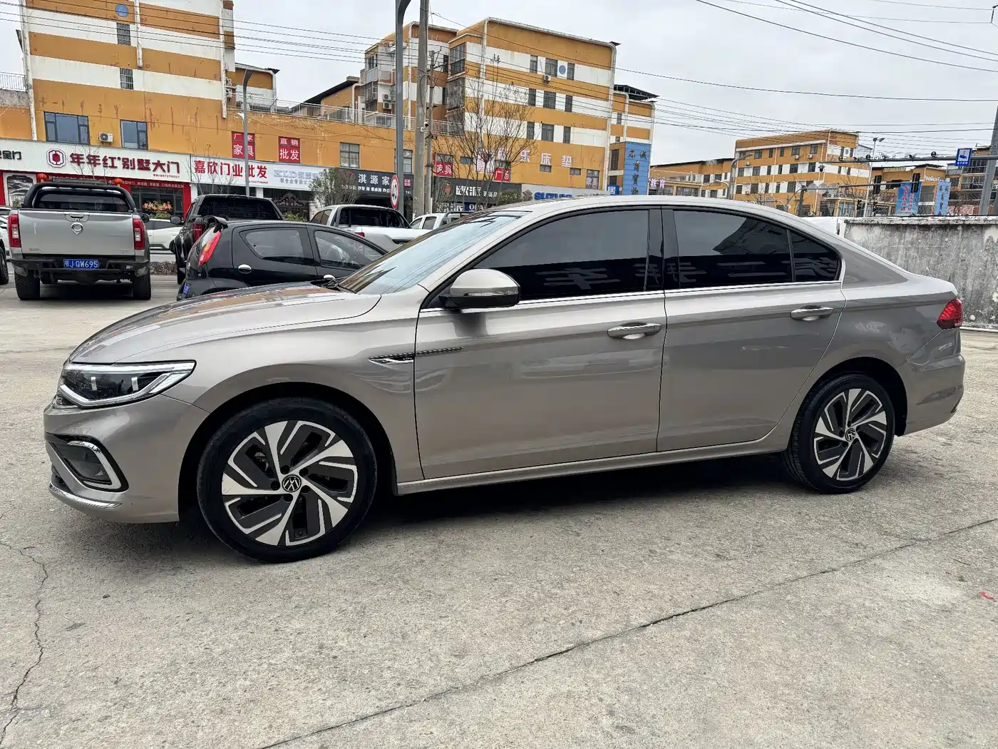 Volkswagen Bora 2023 300TSI DSG Premium Edition фото 6