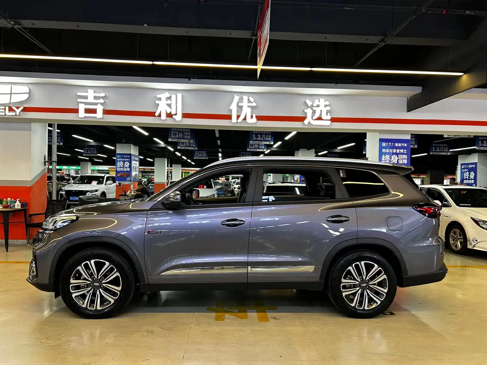 Фото 4 - Chery Tiggo 8
