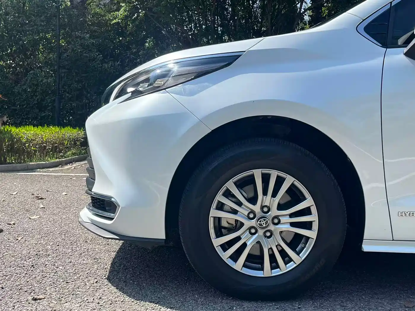 Toyota Sienna 2024 2.5L Hybrid Comfort Edition фото 14