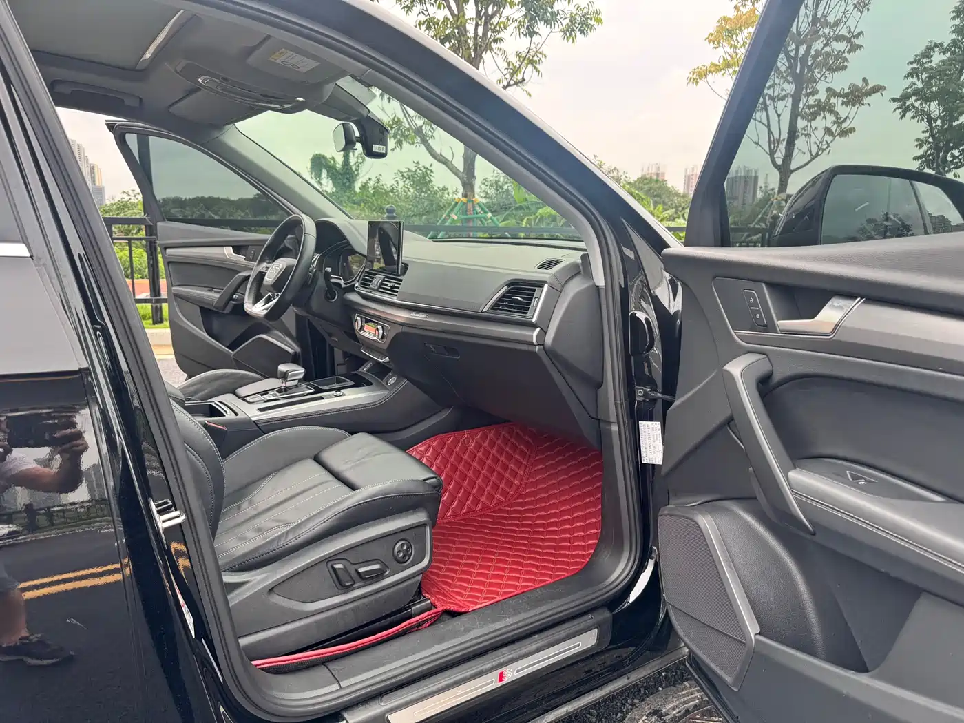 Audi Q5L 2022 40T Luxury Dynamic фото 5