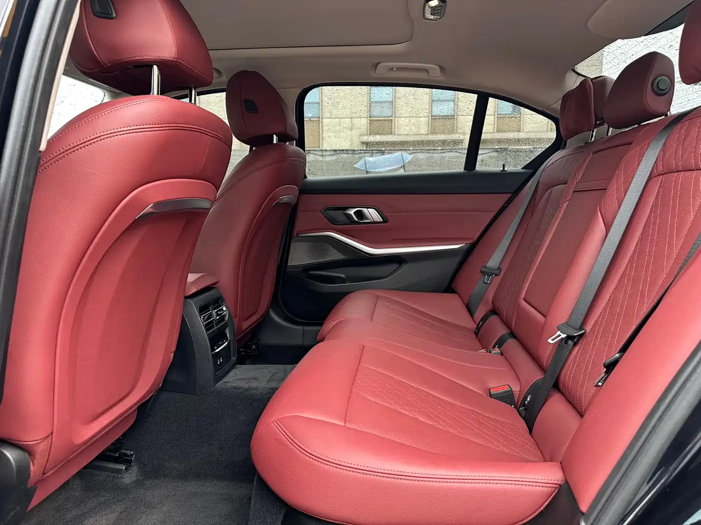 BMW 3 Series 2023 320Li M Sport Package фото 9