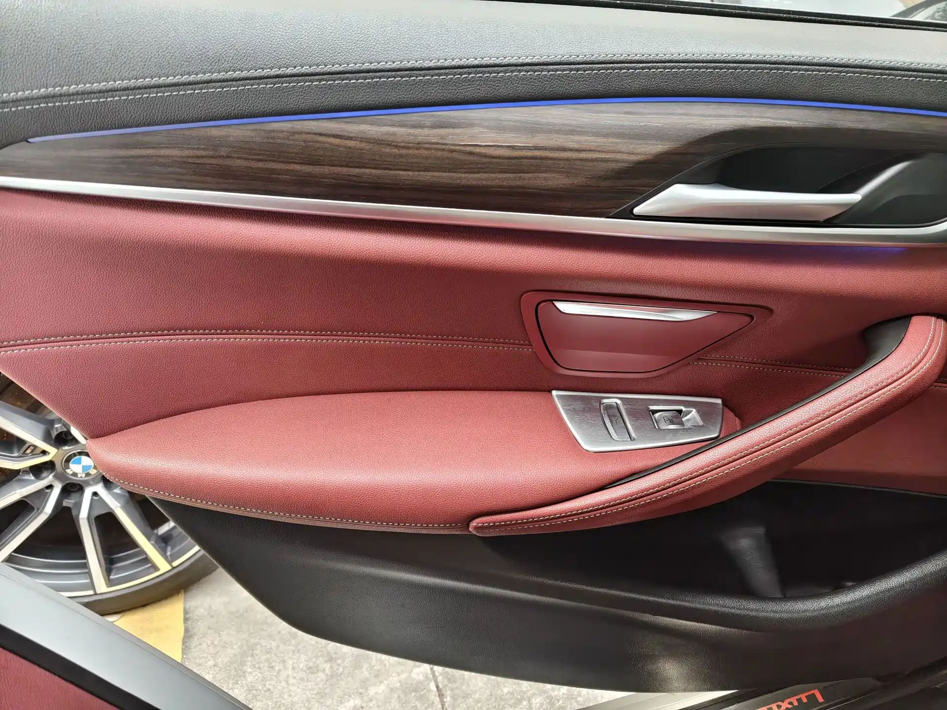 Photo 20 - BMW 5 Series