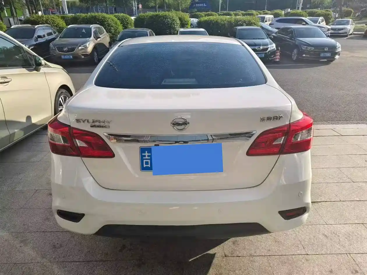 Фото 7 - Nissan Sylphy
