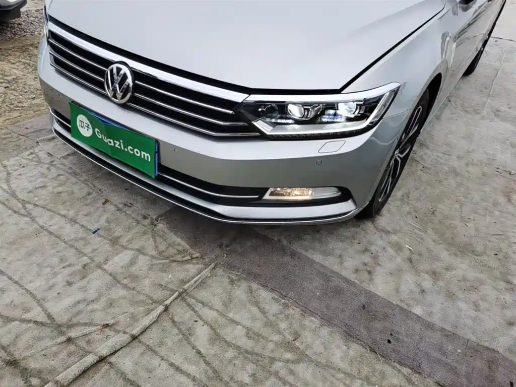 Volkswagen Magotan 2017 330TSI DSG Premium фото 18
