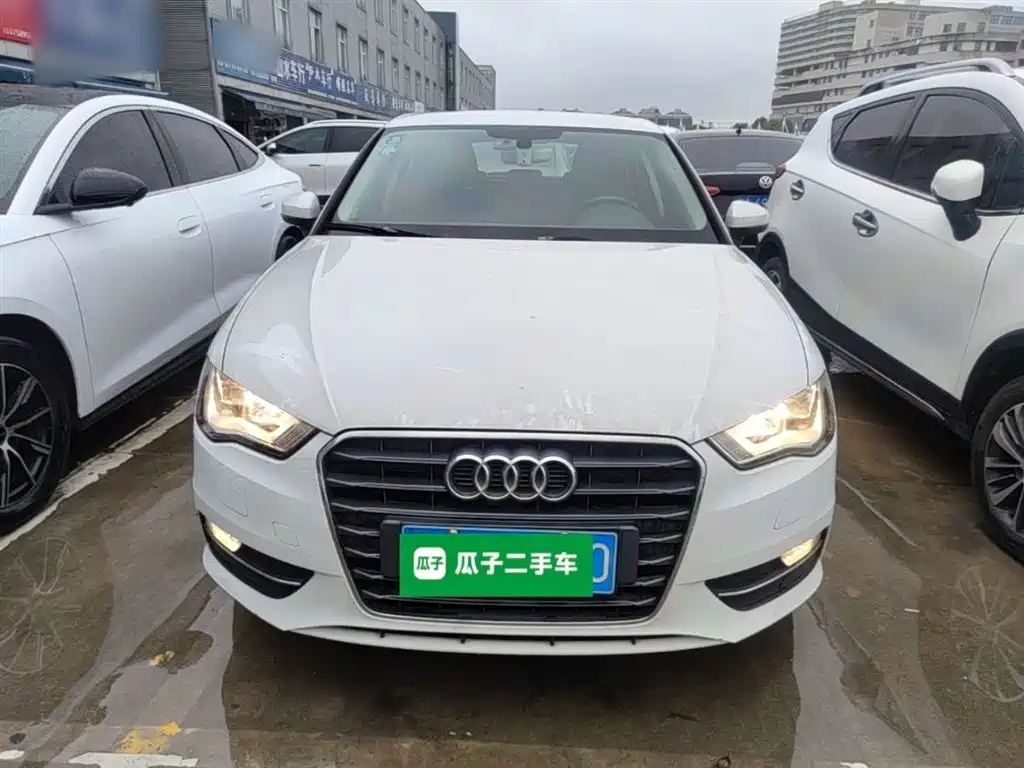 Audi A3 2016 Sportback 35 TFSI Progressive фото 3