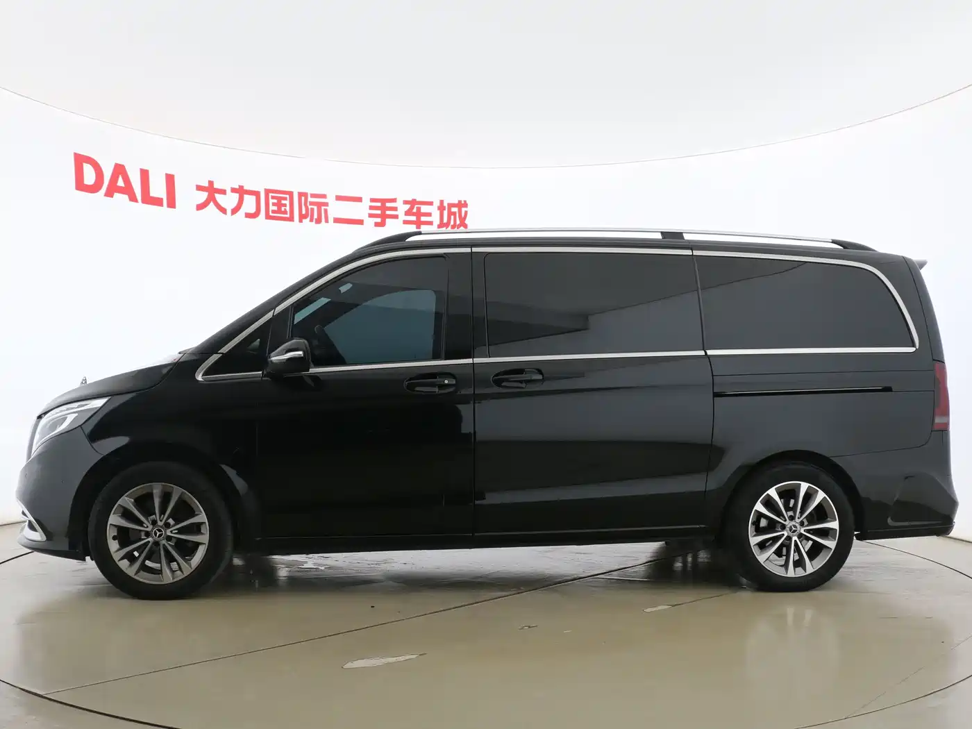 Mercedes-Benz V-Class 2021 V 260 Pilot Edition фото 4