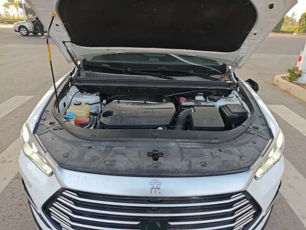 Фото 20 - BYD Song Pro