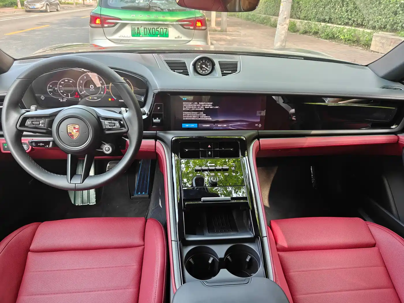 PORSCHE PANAMERA