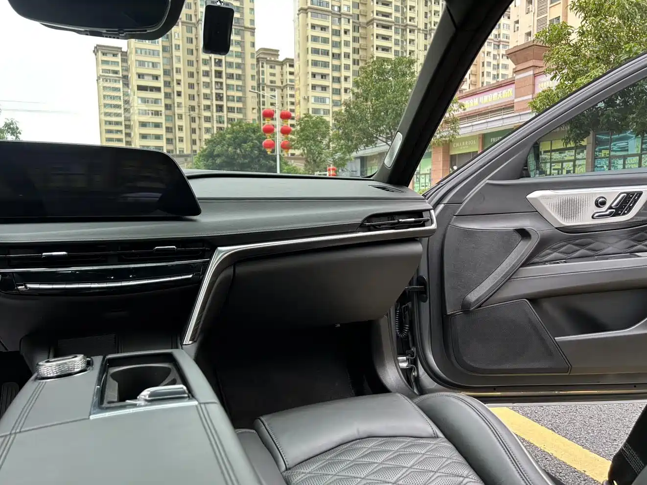 Фото 14 - Cadillac CT6