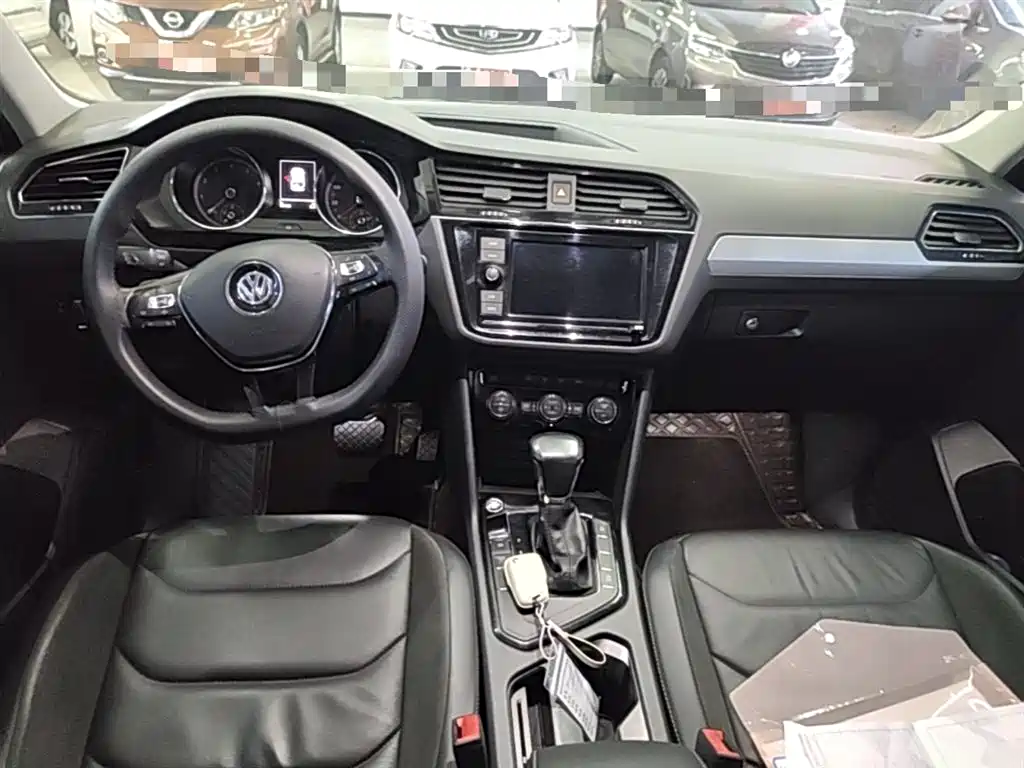 Volkswagen Tiguan L 2019 330TSI Auto 2WD Panorama Comfort Edition China V фото 10