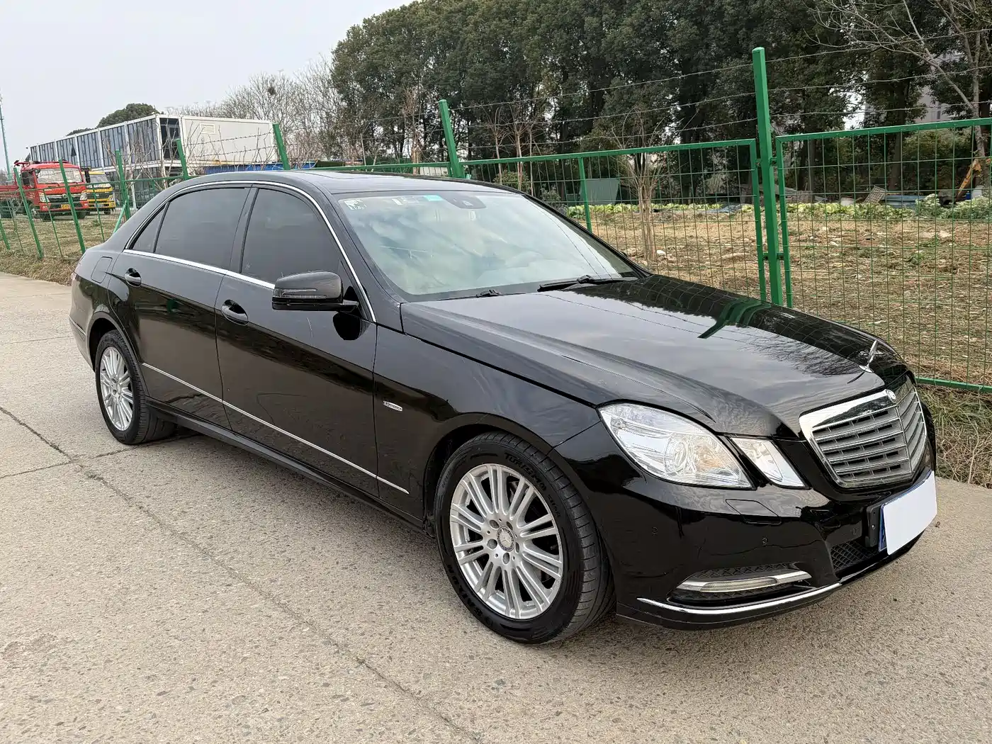 Mercedes-Benz E-Class 2011 E 200 L CGI Elegance фото 3