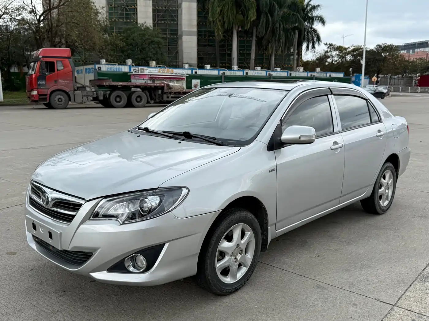Toyota Corolla 2013 1.6L Automatic Luxury