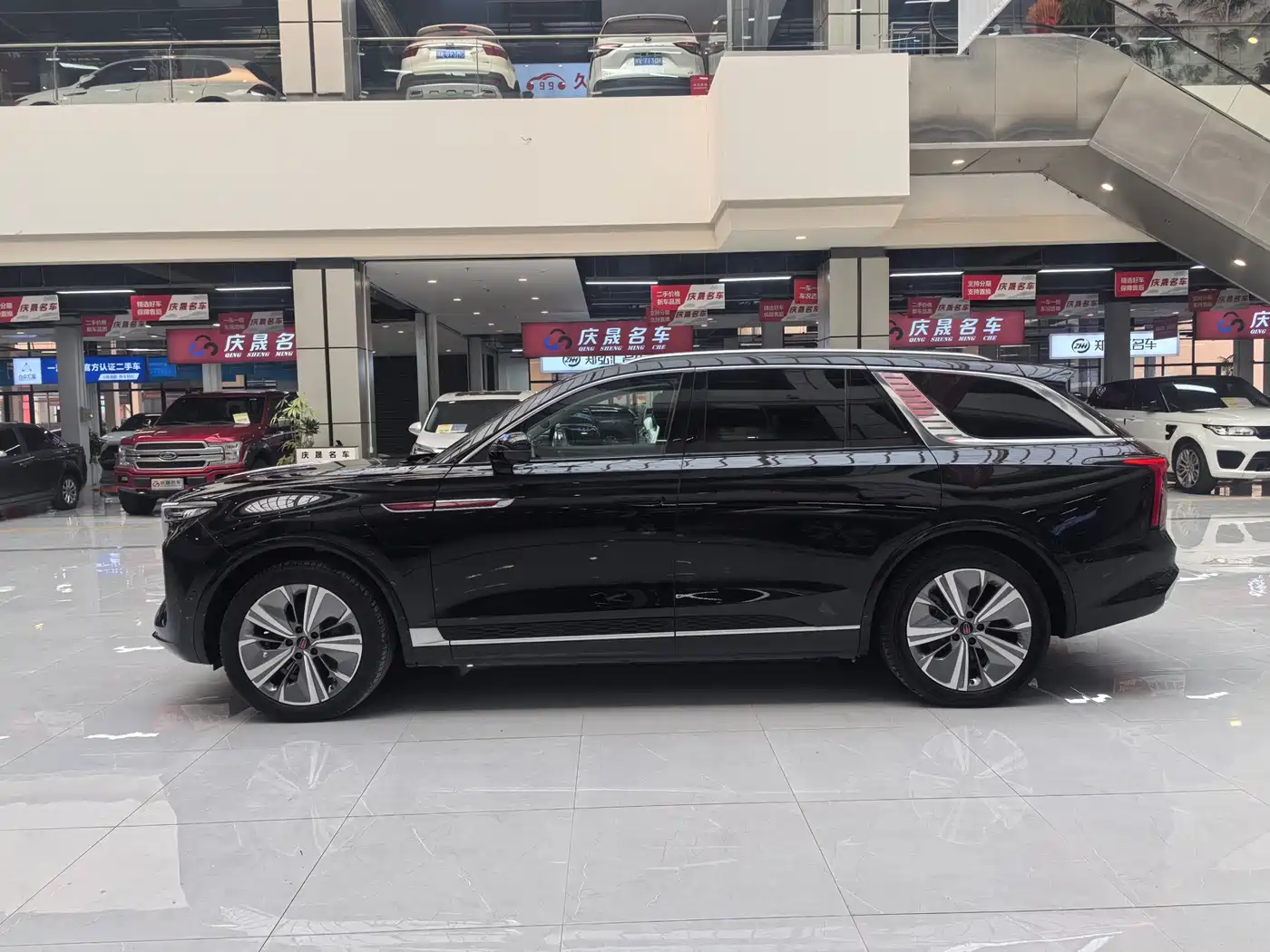 Hongqi E-HS9 2022 690km Qi Xiang Edition (6-seater) фото 5