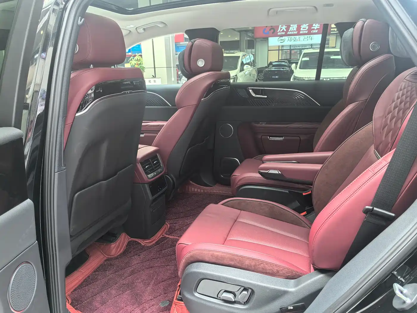Hongqi E-HS9 2022 690km Qi Xiang Edition (6-seater) фото 13