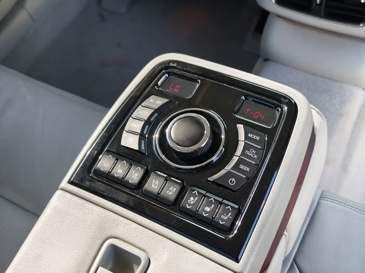 Hongqi H7 2017 2015 2.0T Luxury